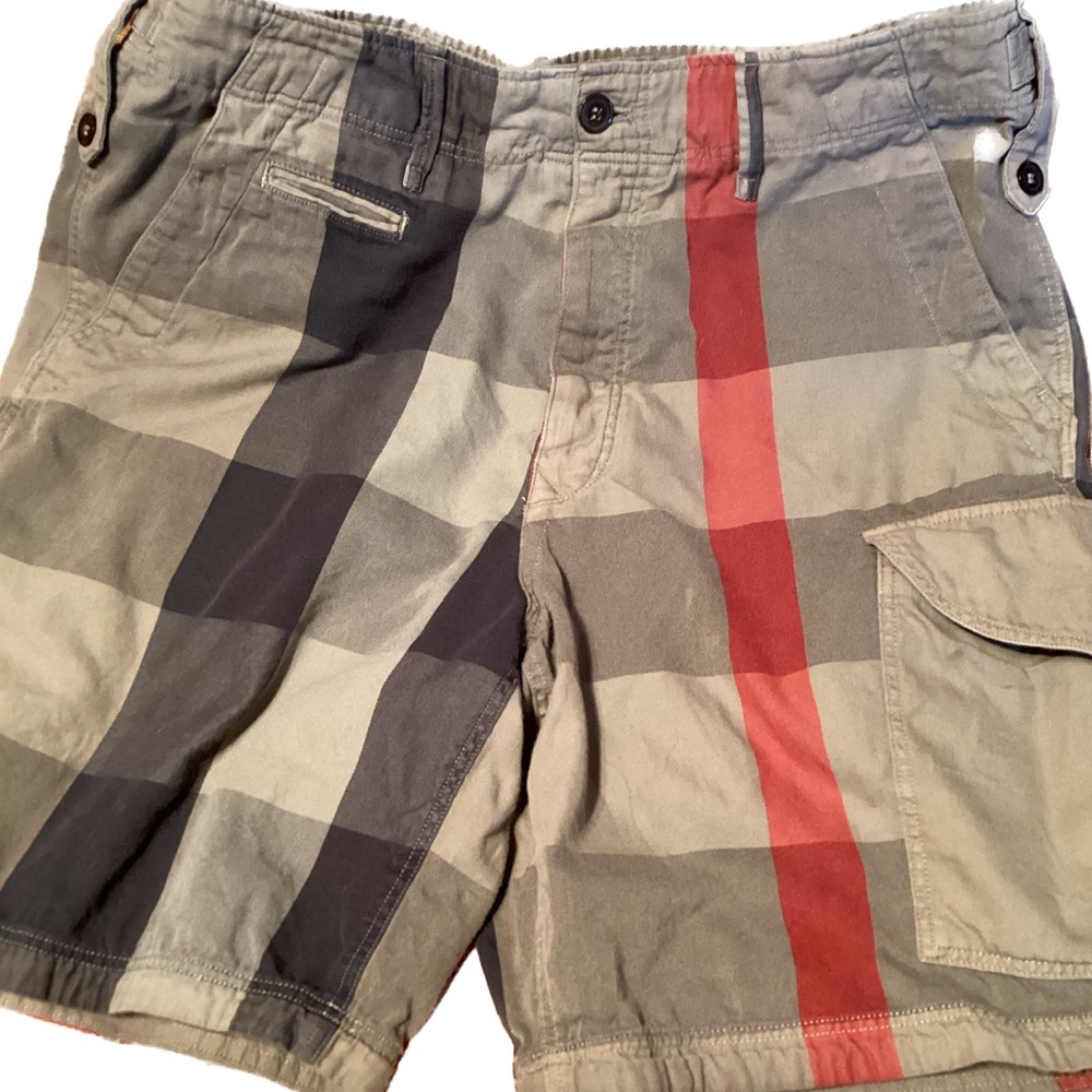 Burberry Men's Cargo Shorts - Red, Black, Gray, Tan
